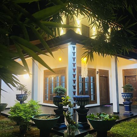 Udara Guest - Yala Safari Villa Екстериор снимка