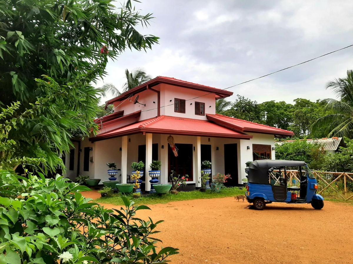 Udara Guest - Yala Safari Villa Екстериор снимка